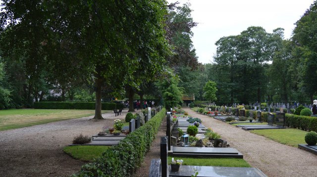 Efkes stille staon bie (vrijdag 22 juni 2018)